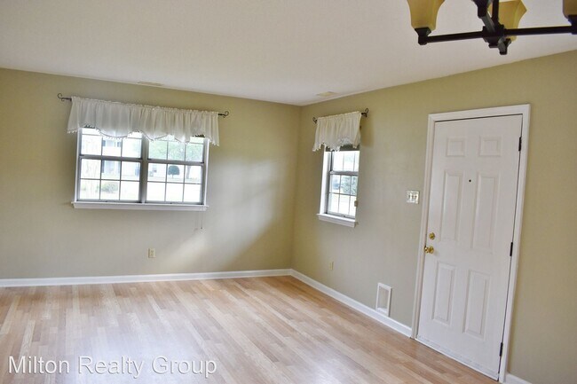 Building Photo - 2 br, 1 bath House - 101 Old Spring Hill Lane