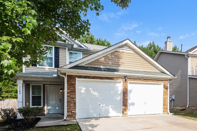 Foto del edificio - 5584 Bluegrass Dr