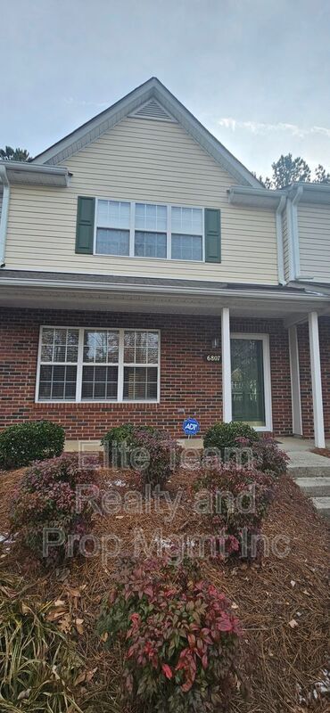 Photo - 6807 Juniper Tree Street