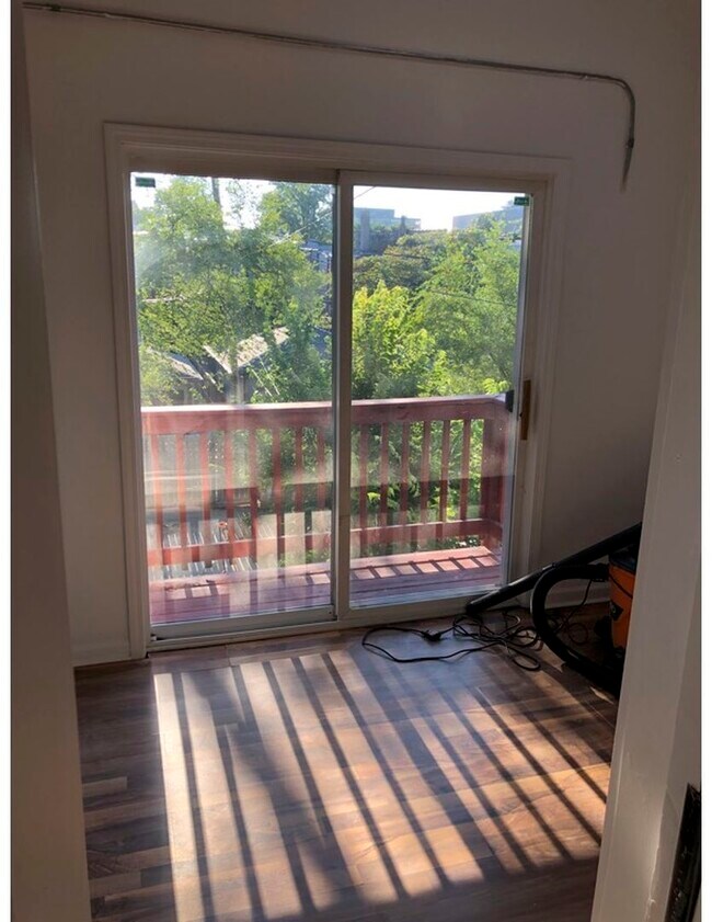 Foto del edificio - 1227 N Rockwell St
