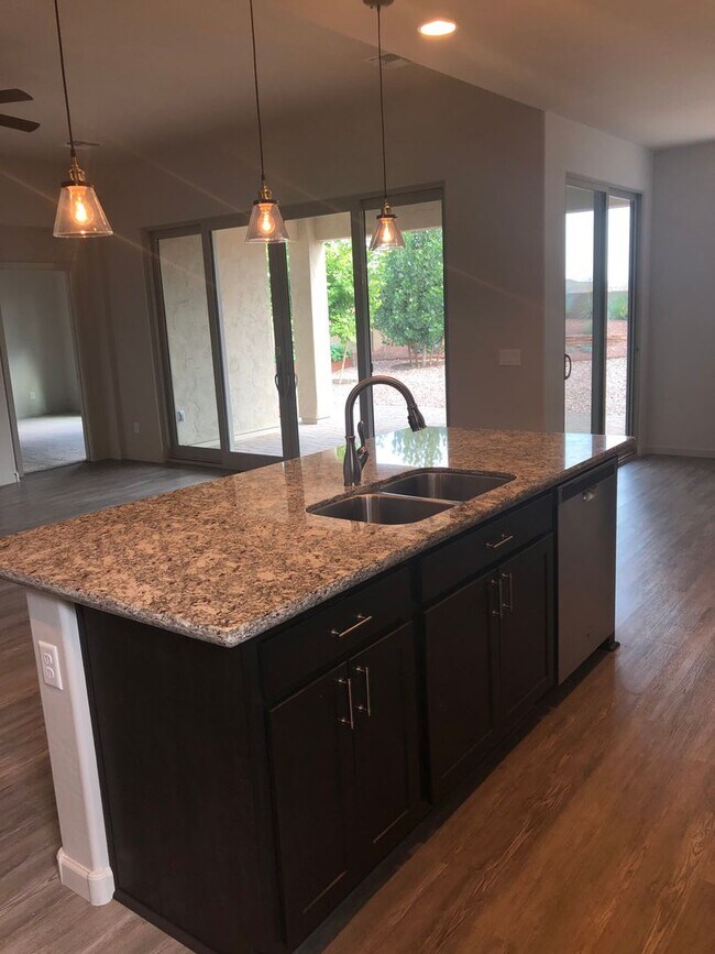 Foto del edificio - Beautiful 3 Bedroom in Bright Star, Chino Valley