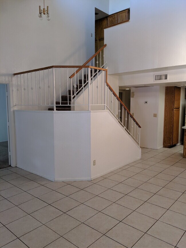 Foto del edificio - 3 Bedroom 2 Bathroom in Tempe! $1899 a month!