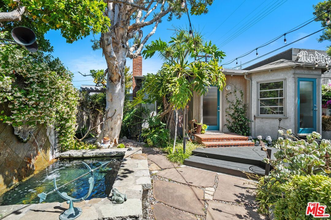Foto principal - 1216 Elm St