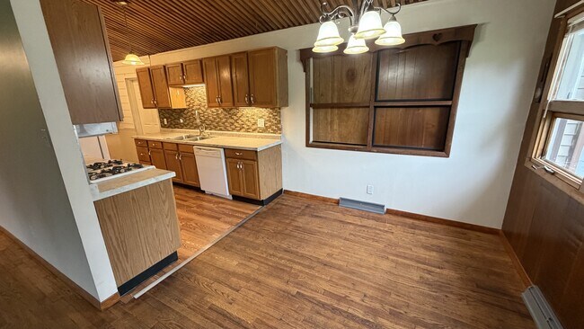 Building Photo - 101 McKinley Cir