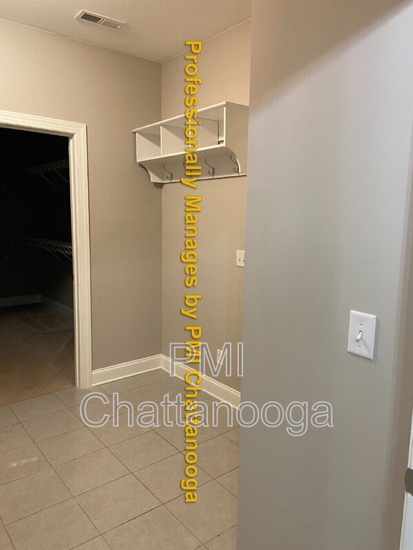 Foto del edificio - 8554 Red Deer Ln