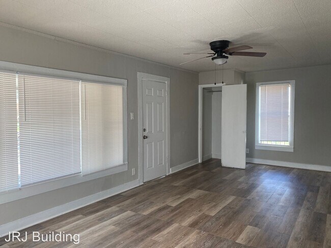 Foto del edificio - 3 br, 1 bath House - 203 S. Cherry Street