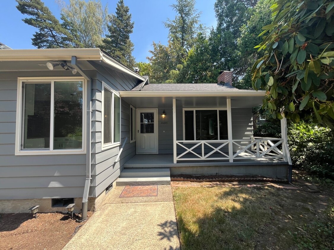 Foto principal - 2Bd/1Ba home in West Slope neighborhood ~ ...