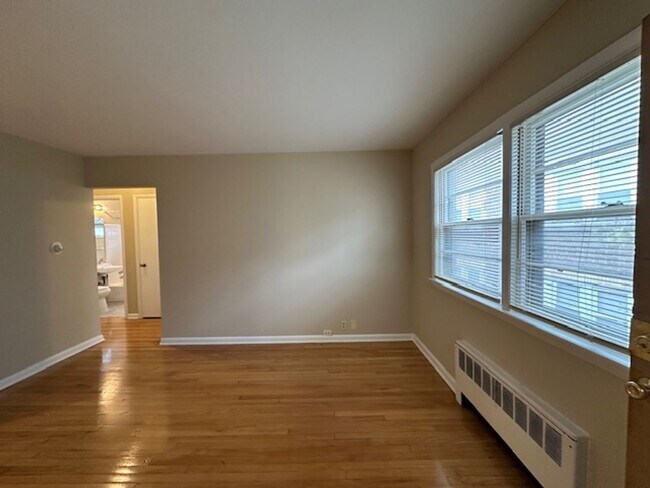 Foto del edificio - 3829 N Humboldt Blvd