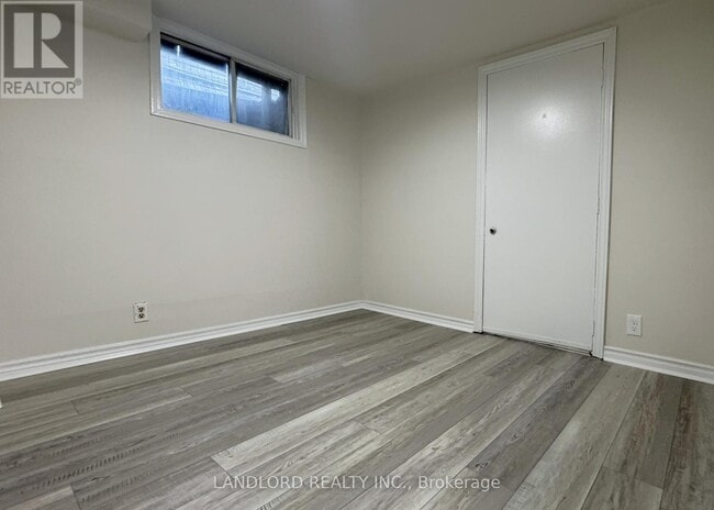 Building Photo - 195 Blackthorn Ave
