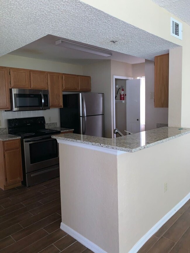 Building Photo - 3 br, 2 bath House - 705 YOUNGSTOWN PARKWA...