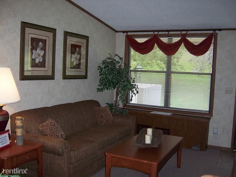 Foto del edificio - 135 Fern Hollow Rd