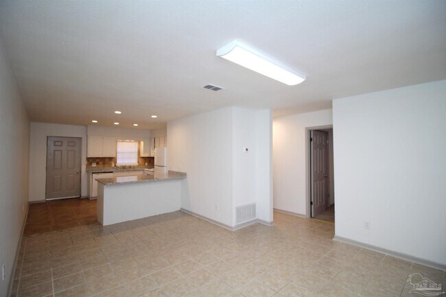Foto del edificio - 4964 W Spencer Field Rd
