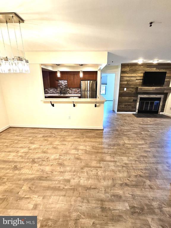 Foto del edificio - 904 Martell Ct