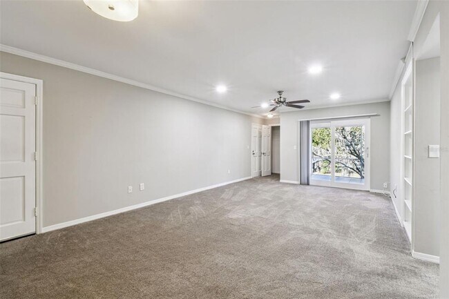 Building Photo - 3404 Latania Dr