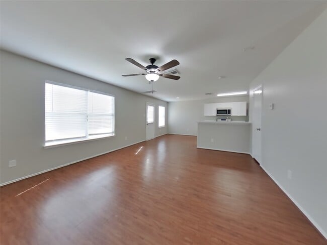 Building Photo - 8227 Radial Ct