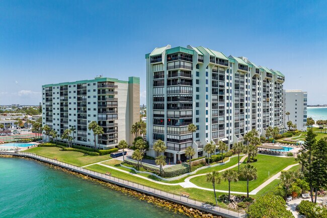 7100 Sunset Way St Pete Beach, FL - Envoy Point