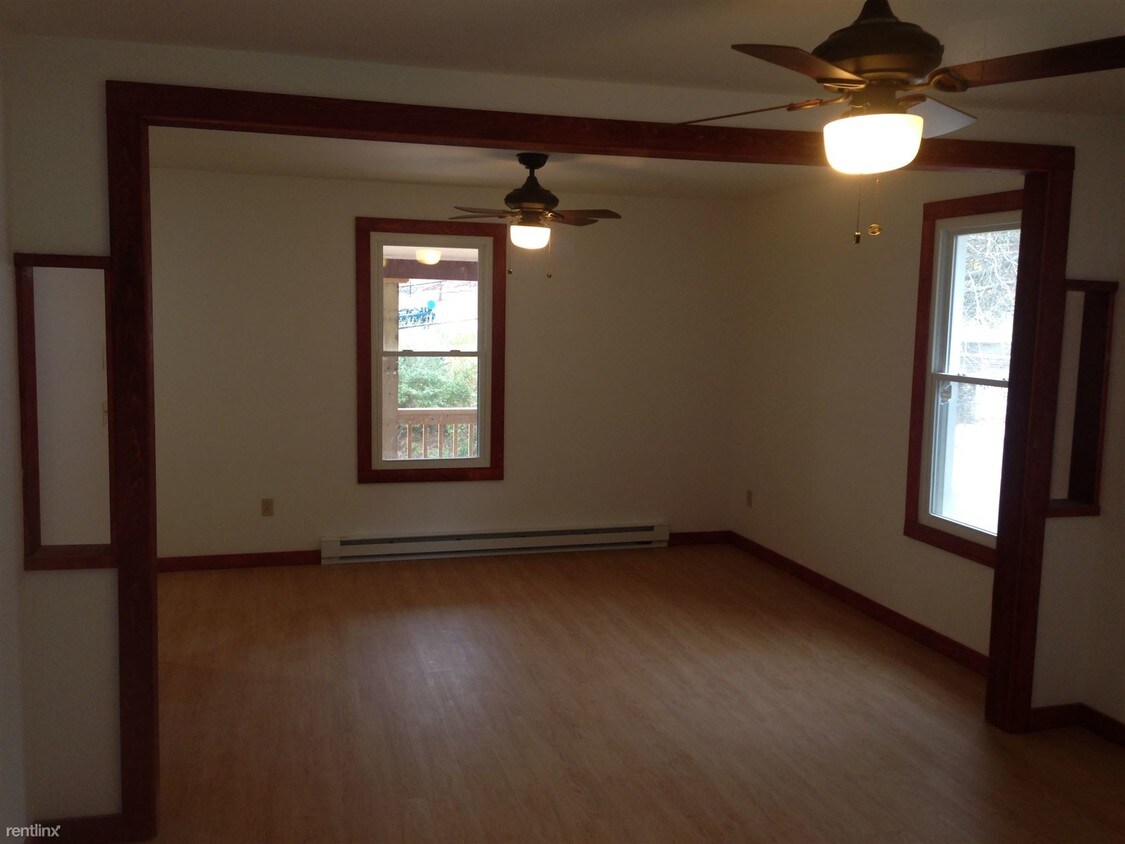 91 Mansfield Ave, Willimantic, CT 06226 Condo for Rent in Willimantic
