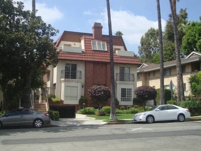 Building Photo - 1241 N Central Ave