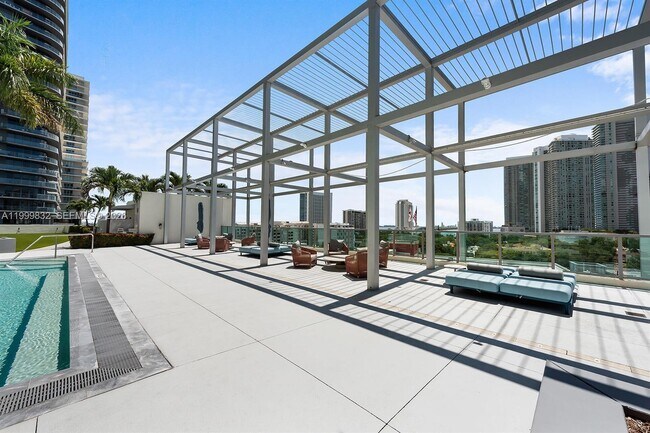 Foto del edificio - 3301 NE 1st Ave