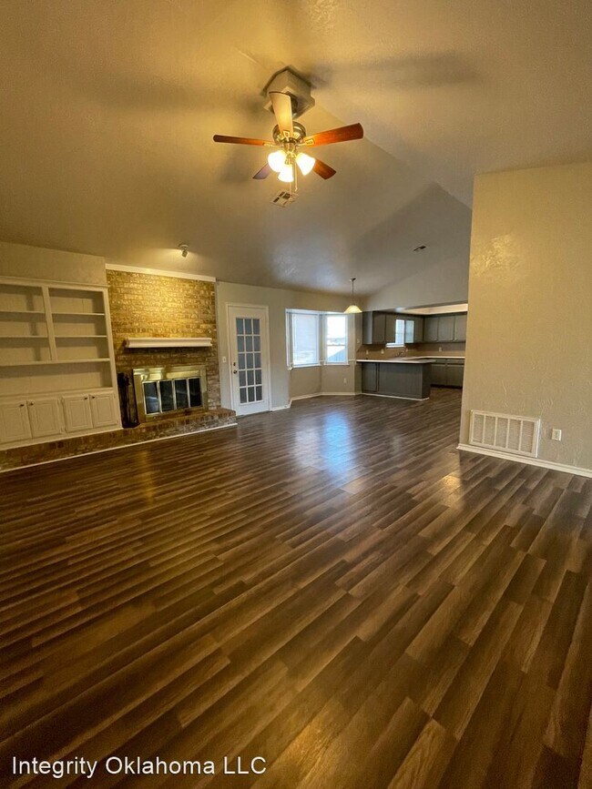 Foto del edificio - 3 br, 2 bath House - 917 N. Crystal Way