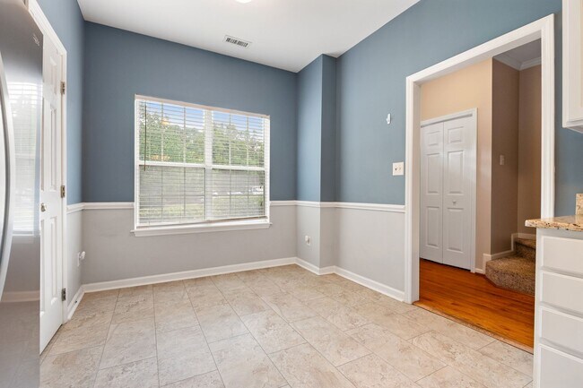 Foto del edificio - 4312 Pine Springs Ct
