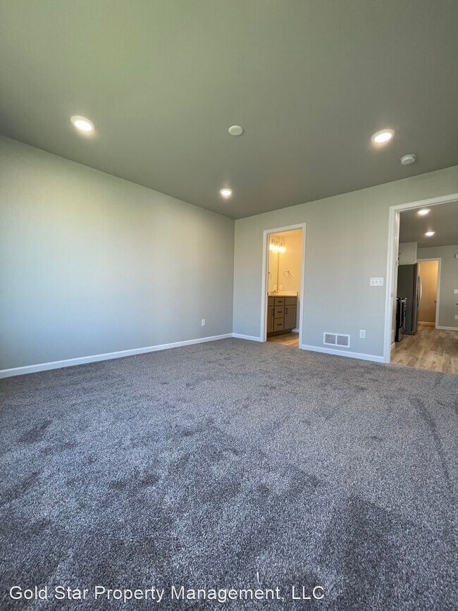 Building Photo - 3 br, 2.5 bath House - 121 Marshall Loop
