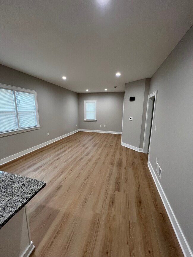 Foto del edificio - 2758 N Booth St