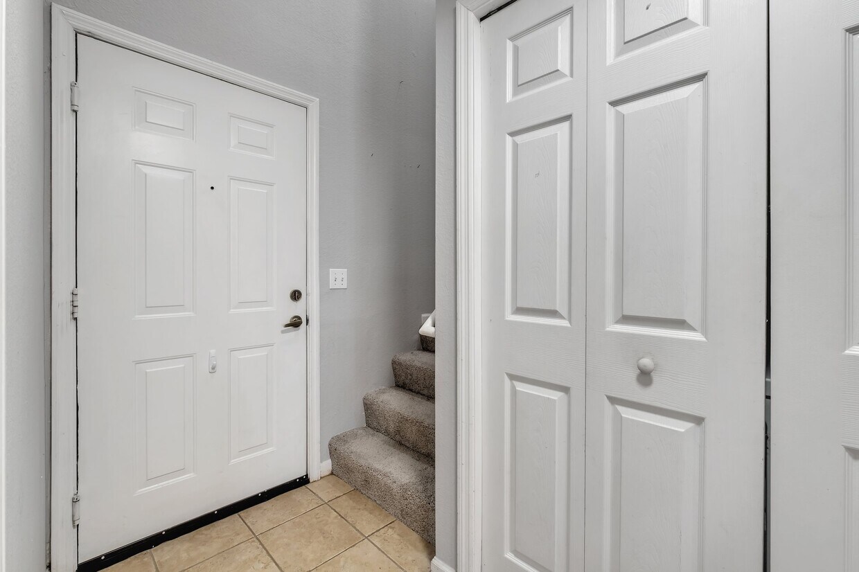 Foto principal - 2801 Chancellorsville Dr