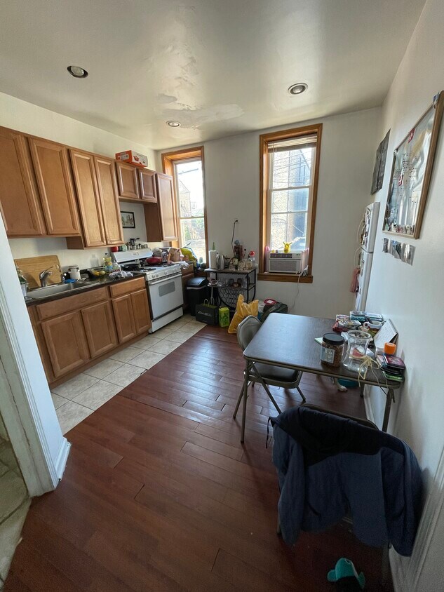 Foto del edificio - 1417 W 19th St