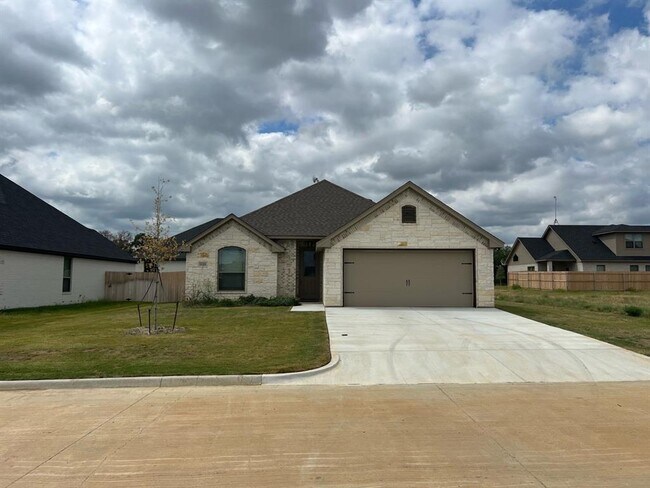 Building Photo - 1125 Wild Rose