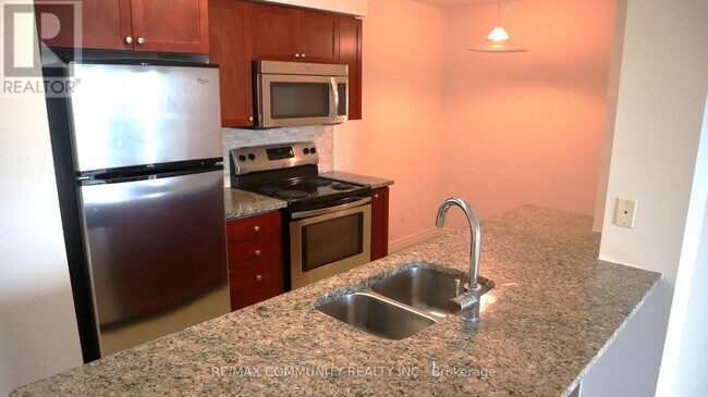 Photo du bâtiment - 88 Grangeway Ave