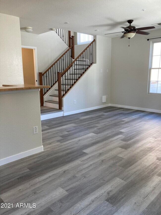 Foto del edificio - 4749 E Thunderheart Trail