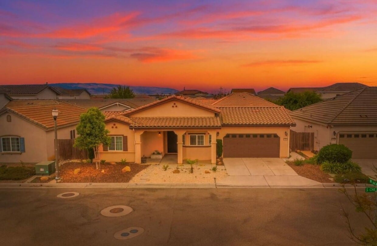 Foto principal - 1549 Cheshire Ct