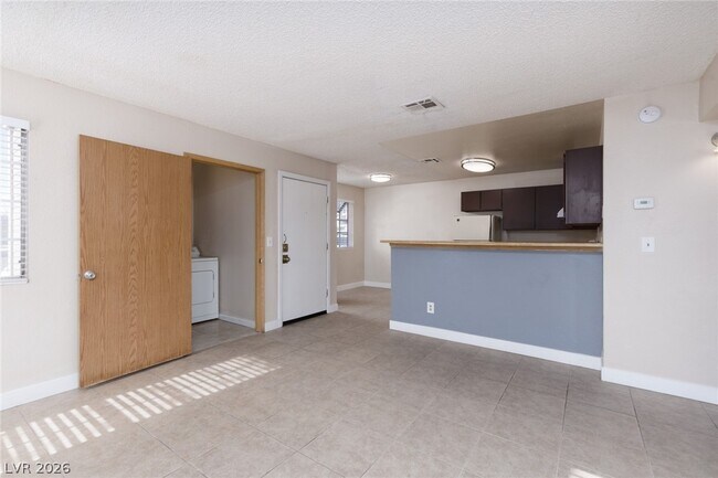 Foto del edificio - 2674 Bryandouglas Dr