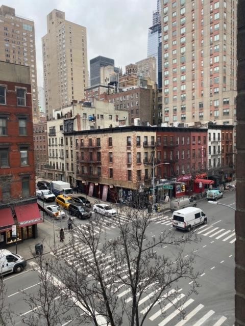 Building Photo - 200 East 36th Street