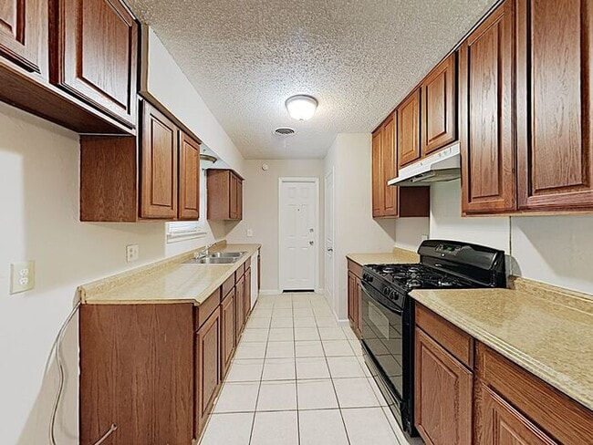 Building Photo - No App Fee. 1 Month Free*