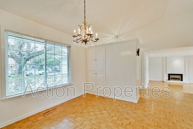 Foto del edificio - 2685 Yorkton Dr