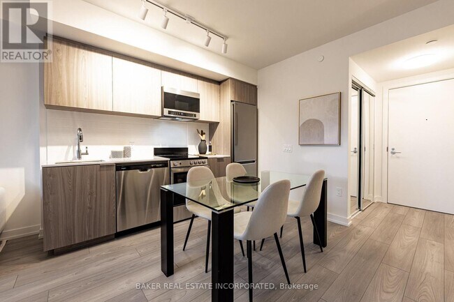 Building Photo - 223 Redpath Ave