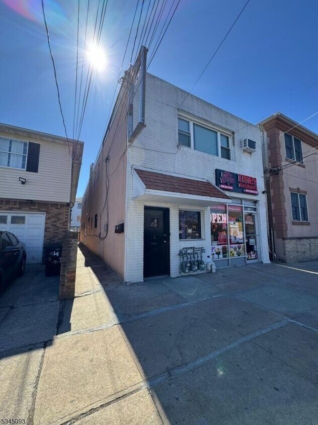 Foto principal - 416 S 5th St