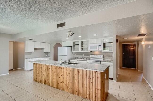 Building Photo - 1714 Diamond Avenue, Mesa, AZ, 85204