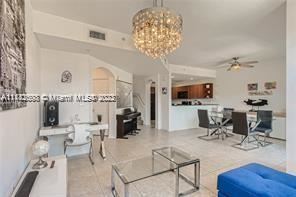 Building Photo - 3 br, 2.5 bath House - 10885 NW 89th Ter U...