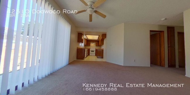 Foto del edificio - 42510 Dogwood Rd