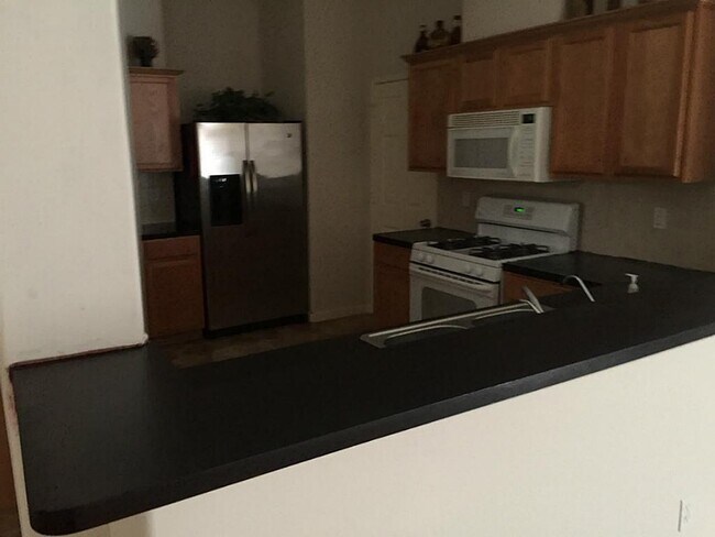 Foto del edificio - 526 Taskwood Dr
