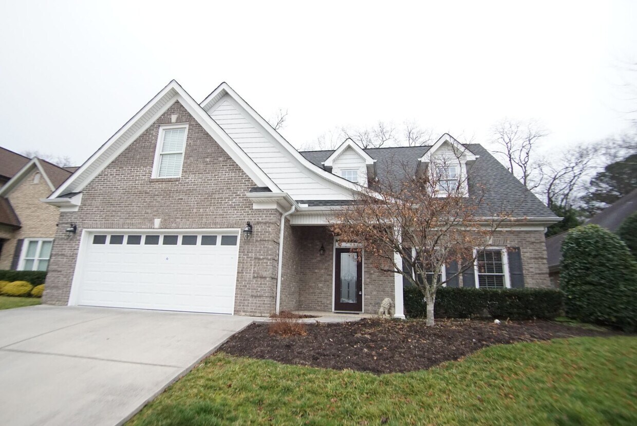 Primary Photo - West Knoxville Town Home