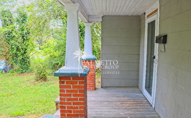 Building Photo - 1110 Lexington Ave