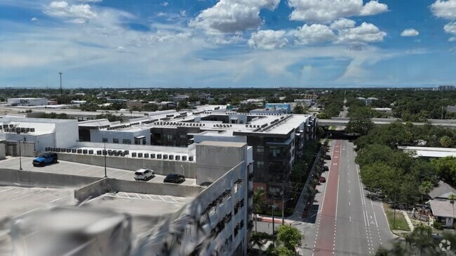  - 1701 Central Apartments