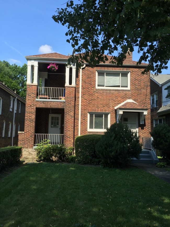 2516 Beechwood Blvd, Pittsburgh, PA 15217 Rentals in Pittsburgh at 2516