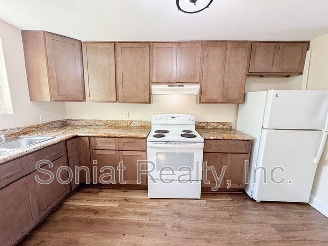 Building Photo - 4503 Majestic Oaks Dr