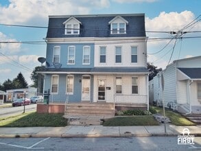 Building Photo - 925 N Duke St