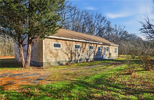 Foto del edificio - 46 Simmons Rd